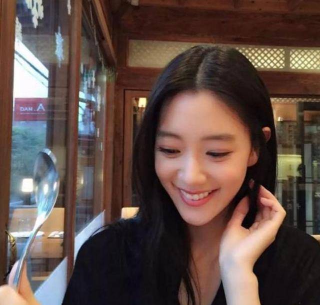 一对一视频聊天网站 暗夜女王